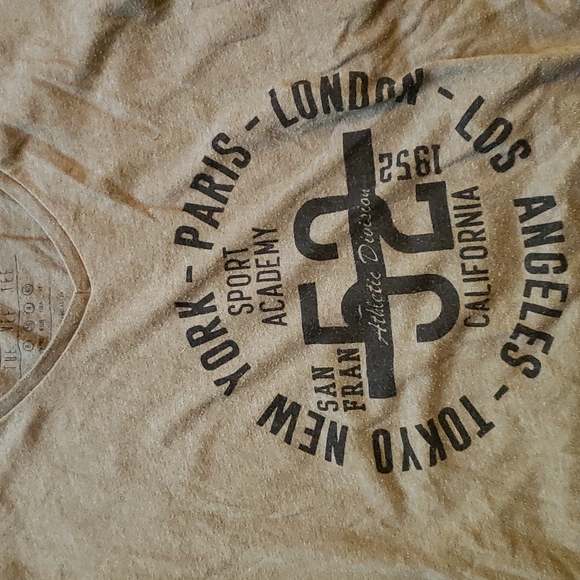 short sleeve tee size 4 "Sport Academy " captioned - Picture 4 of 8